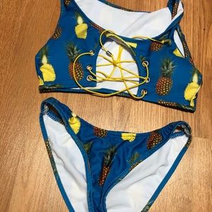 NWOT Pineapple print lace up bikini set